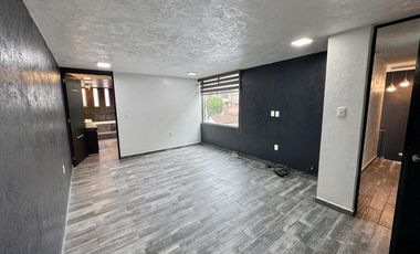 CASA EN VENTA A 5 MIN DE SATÉLITE RECIÉN REMODELADA