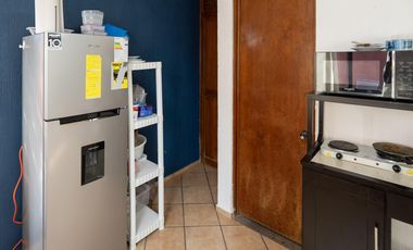 Venta de casa en condominio en Av. Centenario,  con jardín privado