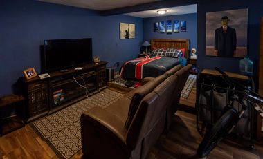 Venta de casa en condominio en Av. Centenario,  con jardín privado