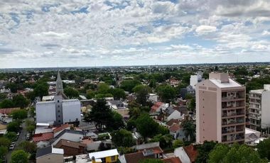 Villa Ballester - Dpto. 3 amb  céntrico - con balcón al frente!
