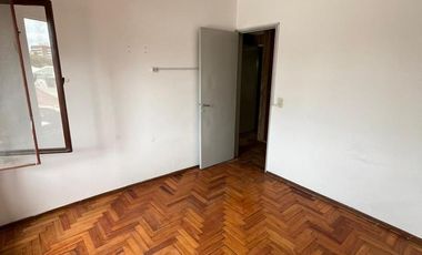DPTO EN ALQUILER!! 2 DORMITORIOS BALCON AL FRENTE!!! EDIFICIO DE ESCALERA!!