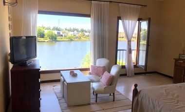 Alquiler Excelente Casa a la LAGUNA en San Benito ENERO TEMPORARIO pileta