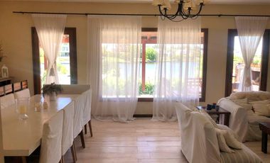 Alquiler Excelente Casa a la LAGUNA en San Benito ENERO TEMPORARIO pileta