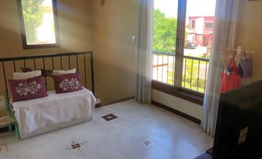 Alquiler Excelente Casa a la LAGUNA en San Benito ENERO TEMPORARIO pileta