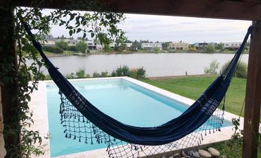 Alquiler Excelente Casa a la LAGUNA en San Benito ENERO TEMPORARIO pileta