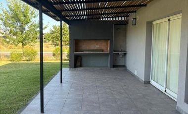 Casa en Venta en Santa Inés - Canning