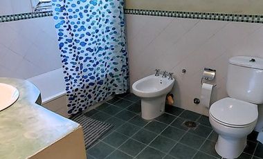 OPORTUNIDAD. APTO CREDITO. 3 DORMITORIOS, ESCRITORIO y SERVICIO.