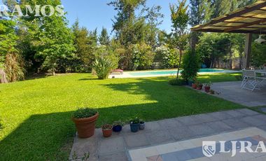 OPORTUNIDAD. APTO CREDITO. 3 DORMITORIOS, ESCRITORIO y SERVICIO.