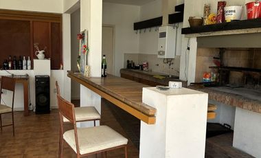 Casa en  Cerro de las Rosas con excelentes vistas al kempes y las cierras