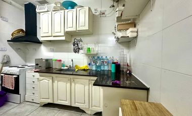 LOCAL / DEPOSITO EN LA BOCA VENTA