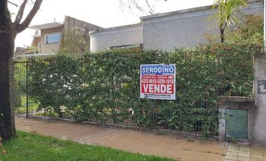 Casa sobre importante lote