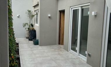 Venta Ph 2 ambientes al fondo, Beccar