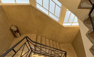 Edificio en venta con19 departamentos amueblados en col Roma, Tonala