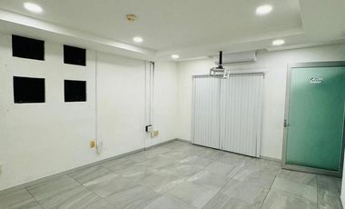 OFICINAS CON BODEGA EN RENTA EN CIUDAD DEL CARMEN, CAMPECHE.