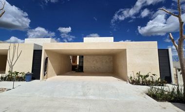 Residencia de UNA PLANTA en Privada Exclusiva con Amenidades Premiun