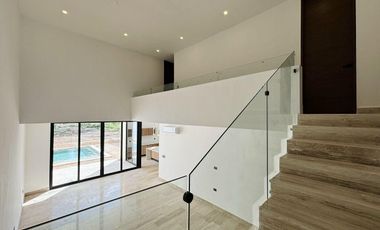 Residencia en Venta en La Mejor Zona de Mérida con Amenidades Premiun