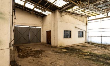 Venta de terreno comercial en TOLUCA-TENANGO  KM 17.5 , con nave industrial