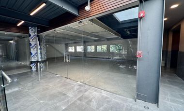 Local Comercial con Vista Exterior en Plaza – Cerca del centro de Coyoacán