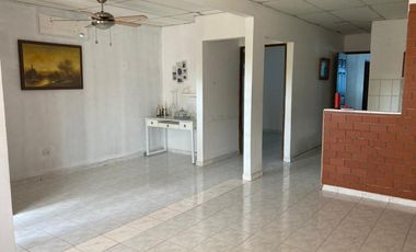 ALQUILO O VENDO  CASA  EN ARRAIJAN CABECERA LA ESTANCIA