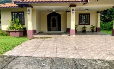 Se alquila hermosa casa amueblada en La Riviera, David