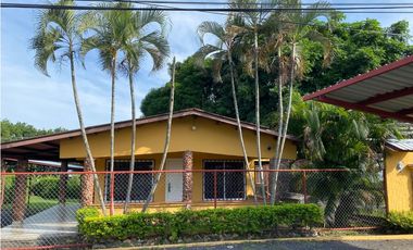 SE VENDE CASA DE 977M EN CHAME SOBRE LA VIA INTERAMERICANA