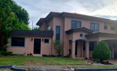 ALQUILER CASA VERSALLES TOTALMENTE AMOBLADA VV