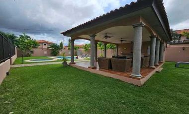 ALQUILER CASA VERSALLES TOTALMENTE AMOBLADA VV