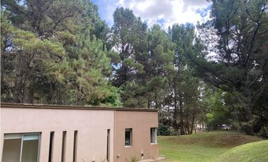 CASA EN VENTA EN COSTA ESMERALDA - DEPORTIVO 515