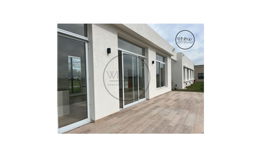 CASA EN VENTA - CLUB CAMPO SAN ROQUE LUJN A ESTRENAR