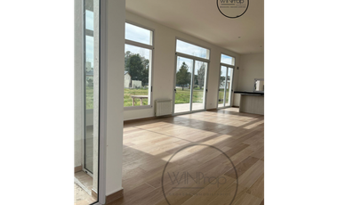 CASA EN VENTA - CLUB CAMPO SAN ROQUE LUJN A ESTRENAR