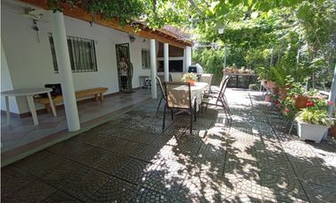 VENTA CASA - CALLE PROFESOR MATHUS 2291 - GUAYMALLÉN - MENDOZA.