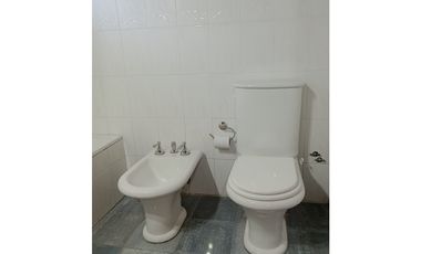 VENTA CASA - CALLE PROFESOR MATHUS 2291 - GUAYMALLÉN - MENDOZA.