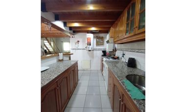 VENTA CASA - CALLE PROFESOR MATHUS 2291 - GUAYMALLÉN - MENDOZA.