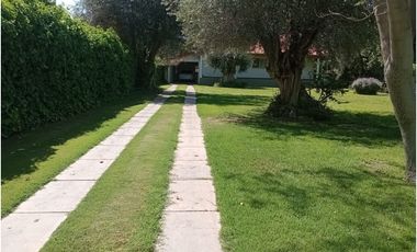 VENTA CASA - CALLE PROFESOR MATHUS 2291 - GUAYMALLÉN - MENDOZA.