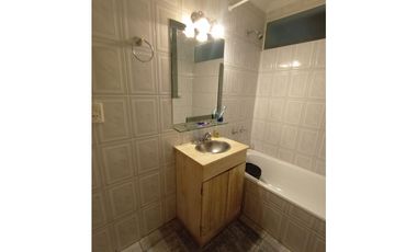 VENTA CASA - CALLE PROFESOR MATHUS 2291 - GUAYMALLÉN - MENDOZA.