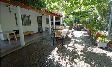 VENTA CASA - CALLE PROFESOR MATHUS 2291 - GUAYMALLÉN - MENDOZA.
