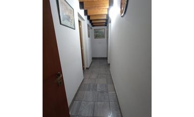 VENTA CASA - CALLE PROFESOR MATHUS 2291 - GUAYMALLÉN - MENDOZA.