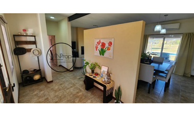 Casa en venta La Elina Comarcas de Luján