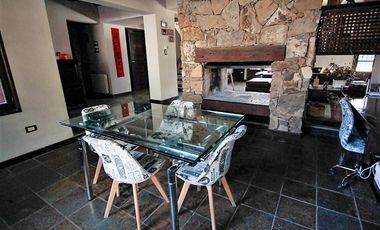 VENTA CASA- CALLE PUEYRREDON- LUJAN - MENDOZA