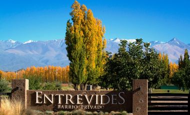 VENDE ESPECTACULAR LOTE!!! en BARRIO PRIVADO ENTREVIDES