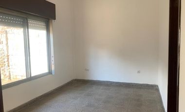 Departamento Tipo Casa en alquiler en Wilde Centro