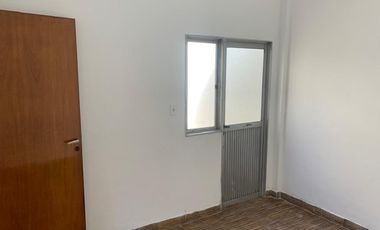 Departamento Tipo Casa en alquiler en Wilde Centro