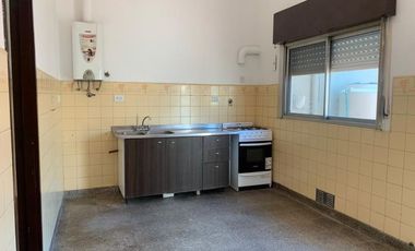 Departamento Tipo Casa en alquiler en Wilde Centro