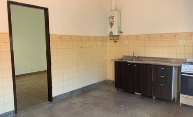 Departamento Tipo Casa en alquiler en Wilde Centro