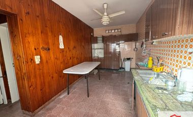 PH en alquiler de 3 dormitorios en Ramos Mejía