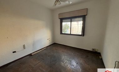 PH en alquiler de 3 dormitorios en Ramos Mejía