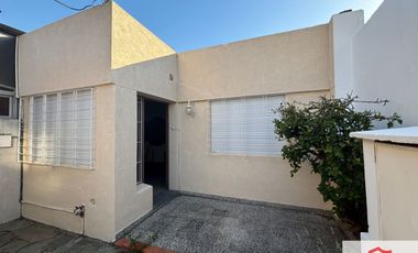 PH en alquiler de 3 dormitorios en Ramos Mejía