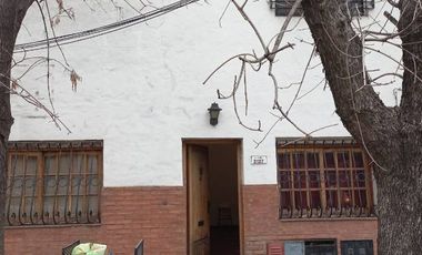 Casa PH en alquiler en Caseros