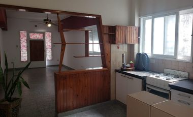 Casa en alquiler en Caseros
