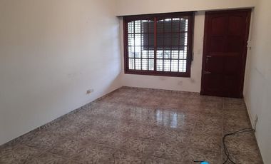 Triplex en venta en Quilmes Oeste Centro